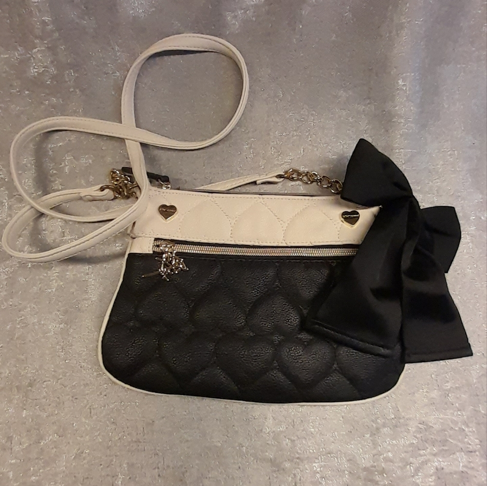 NWOT Betsey Johnson shoulder bag